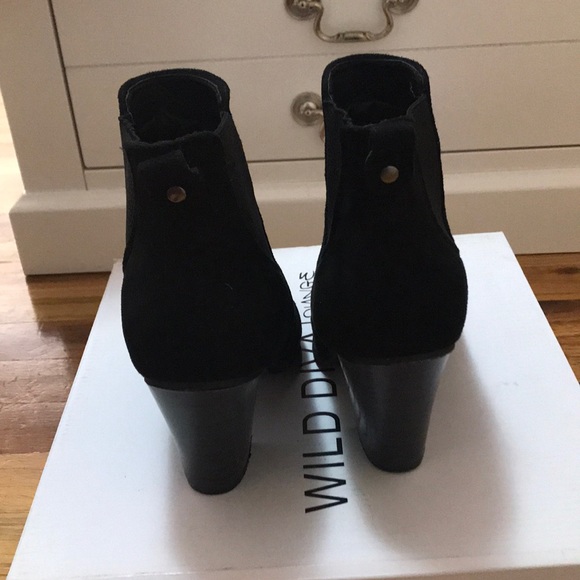 Heels - Picture 3 of 6